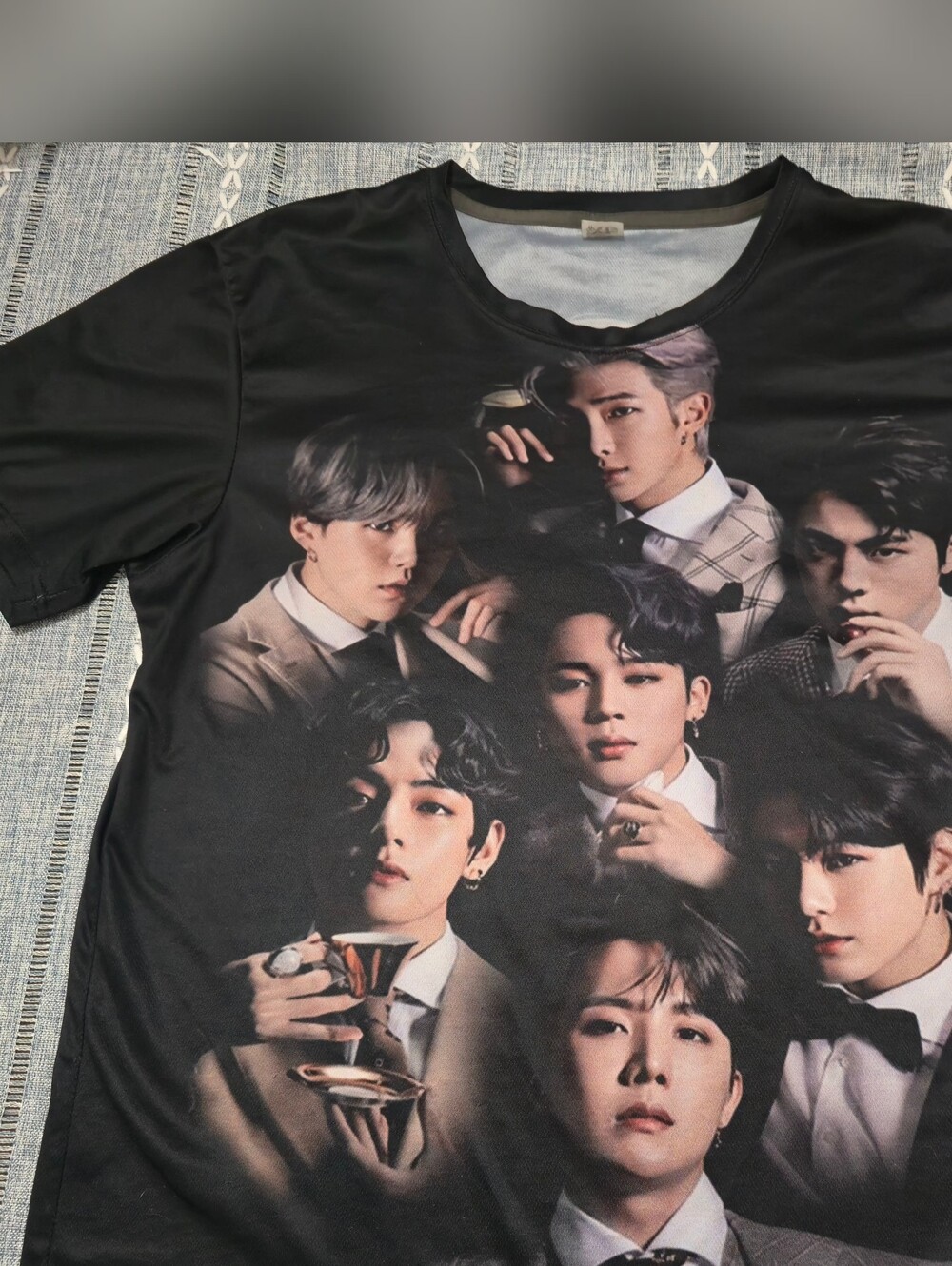 BTS K-Pop All Over Print Graphic T-Shirt Size XL Black Members Photo Tee